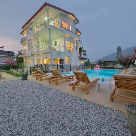 Tetra Clover Appartement